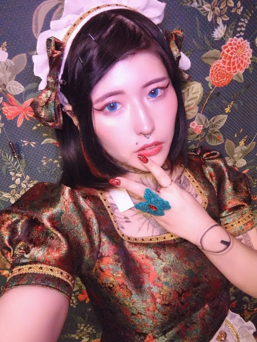 ロマンチックカフェ＆バー ざくろ🦋新宿🦋歌舞伎町🦋コンカフェ@zakuro_roman