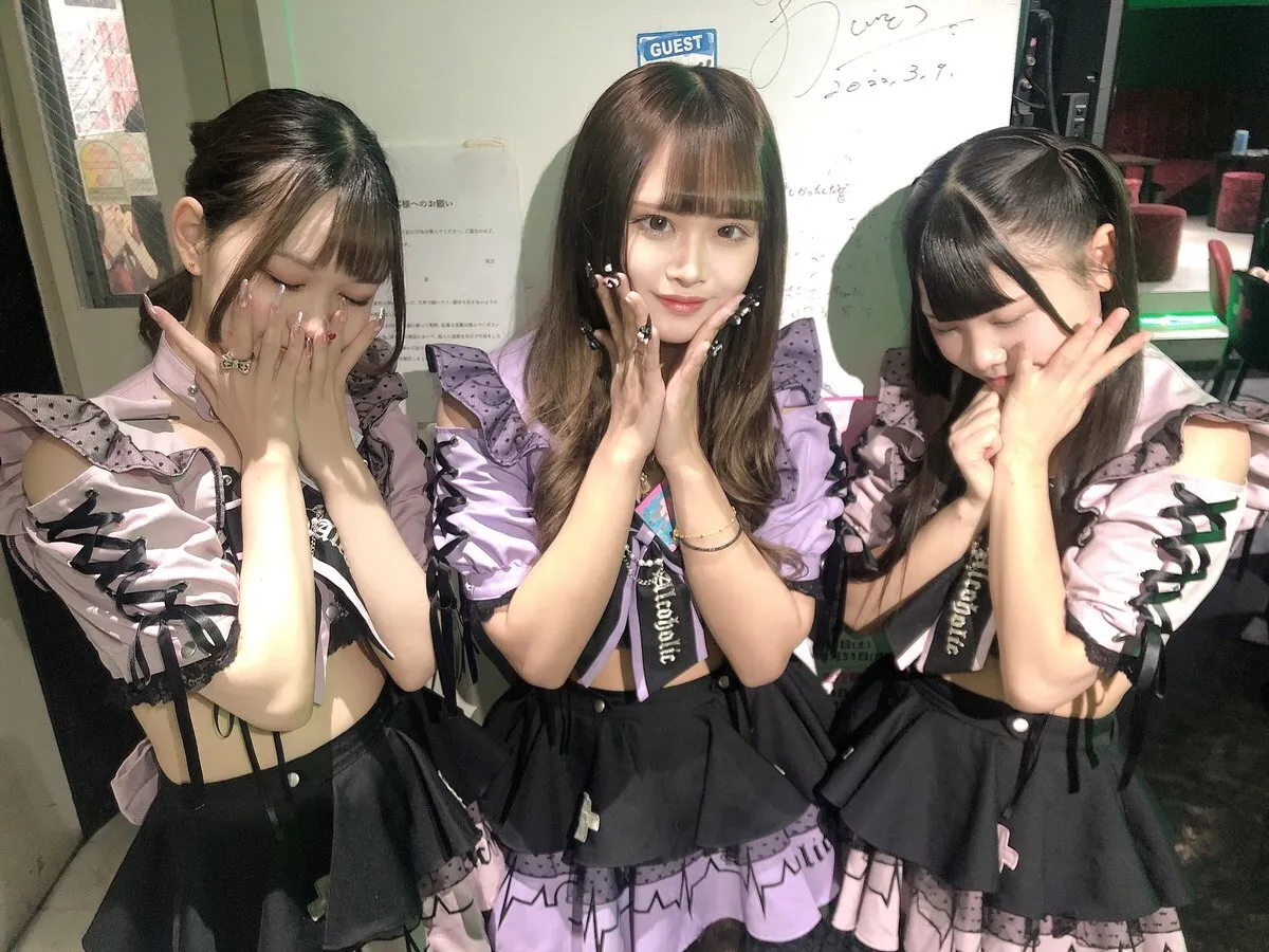 【秋葉原コンカフェ】あるこほりっく(16:00〜25:00)@alcoholic_akiba