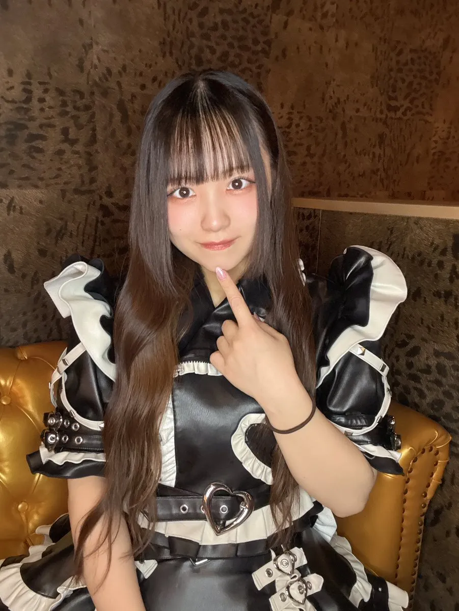 まこ@MAIDROCKCAFE@mako5_mrc