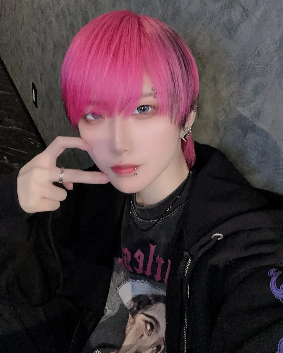 🕷 𝐑𝐢𝐤𝐮 🕷@Riku_MdeROZE