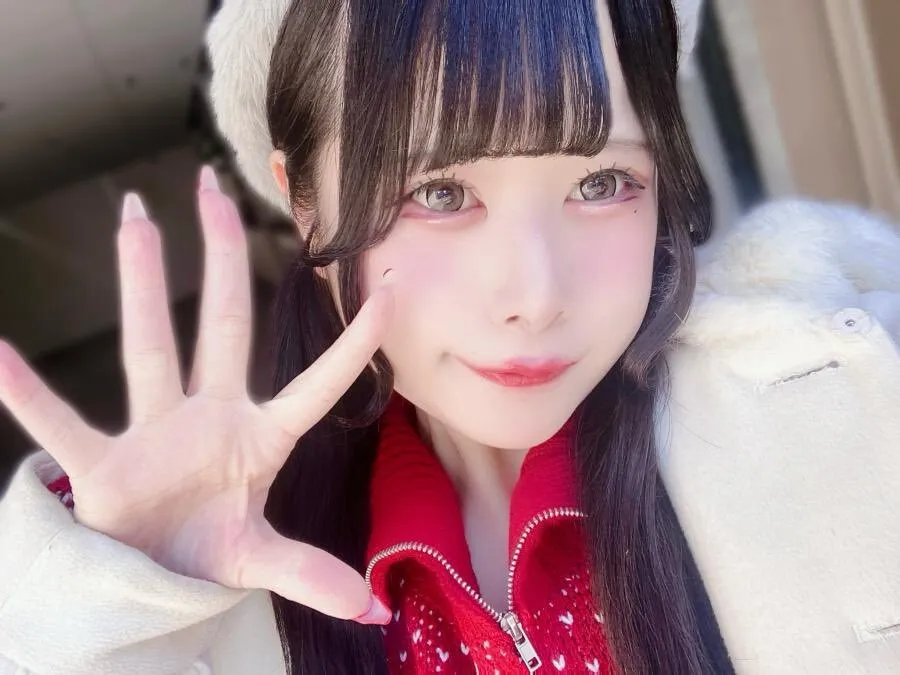 凸守ぽめ＠みけねこカフェ秋葉原 2nd@pomemikecat