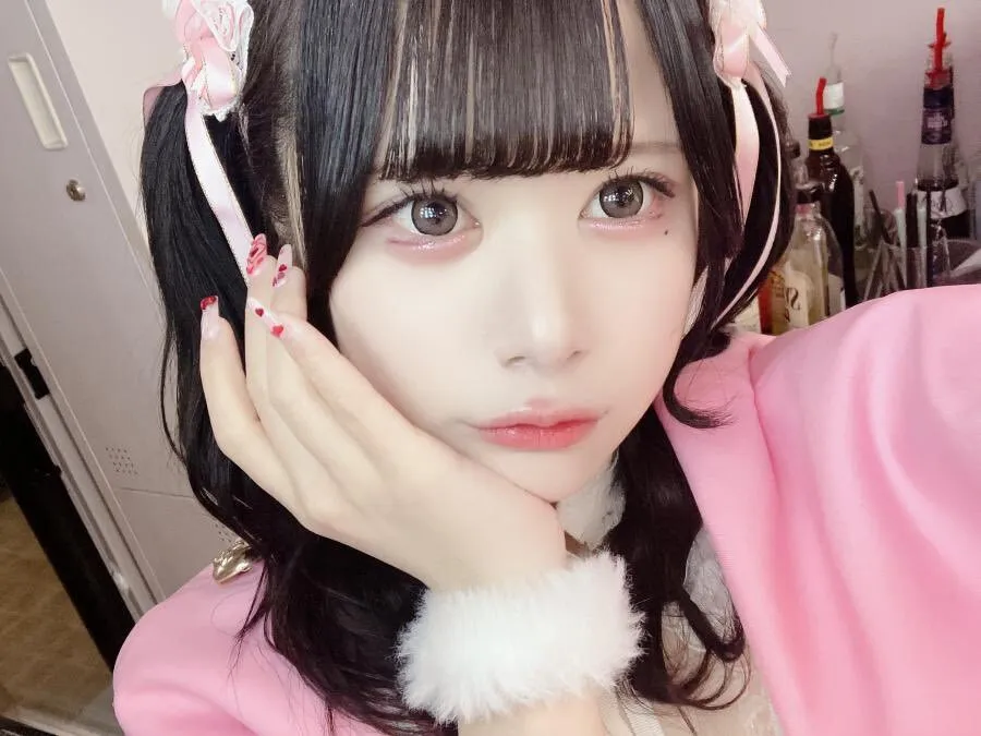 凸守ぽめ＠みけねこカフェ秋葉原 2nd@pomemikecat