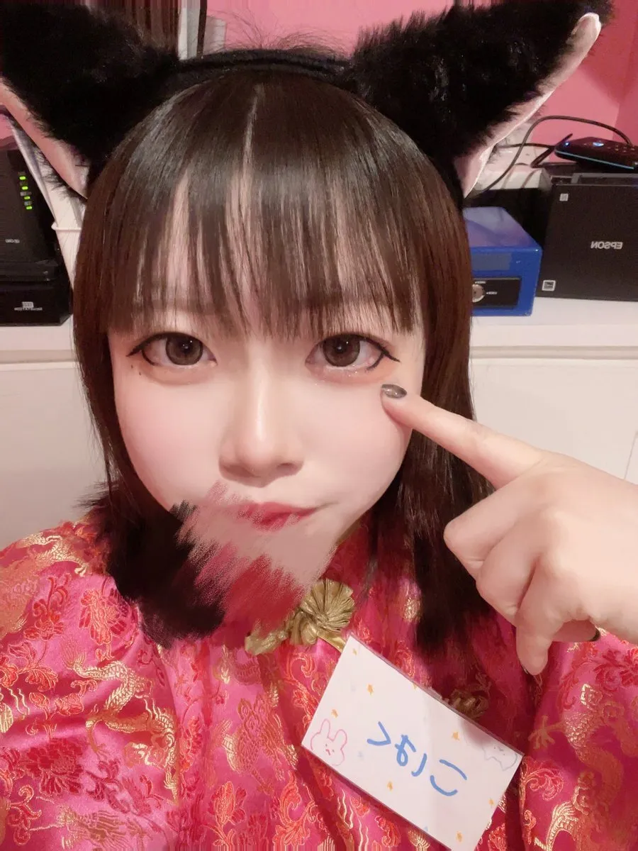 こはく【桃猫堂秋葉原コンカフェ】@momoneko_kohaku