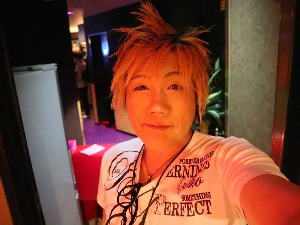 イイネ拡散希望フォロバ100%横浜住みホストホスホス趣味はlive配信推し応援してね東京バイト@kane0409gon