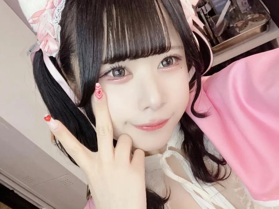 凸守ぽめ＠みけねこカフェ秋葉原 2nd@pomemikecat