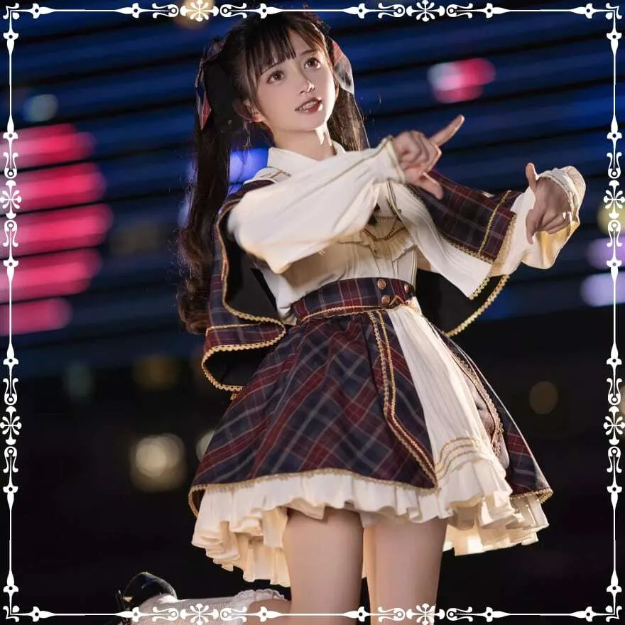 ロリータファッション通販 𝐒𝐄𝐀𝐒𝐎𝐍𝐙（シーズン公式）ショップの中のヒト@on_seasonz