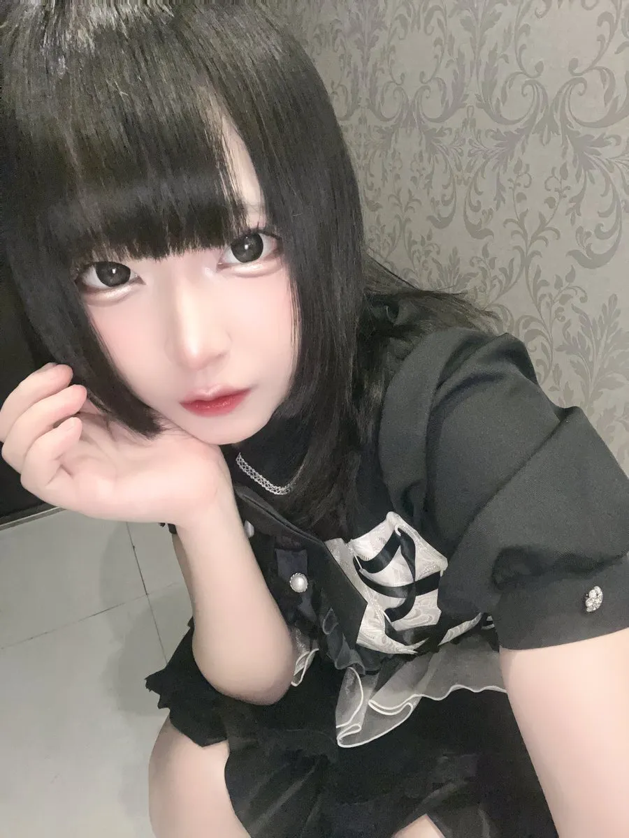 ねね@nene_melanlily