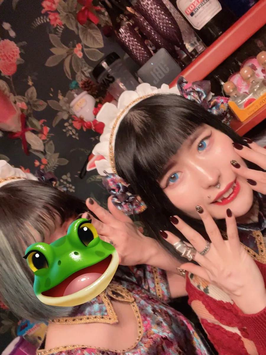 ロマンチックカフェ＆バー ざくろ🦋新宿🦋歌舞伎町🦋コンカフェ@zakuro_roman