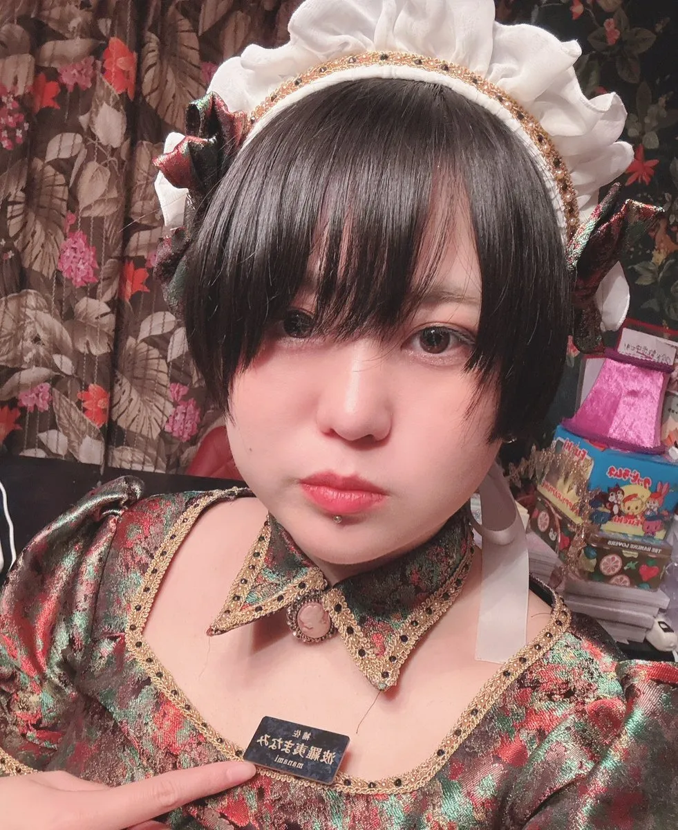 ロマンチックカフェ＆バー ざくろ🦋新宿🦋歌舞伎町🦋コンカフェ@zakuro_roman