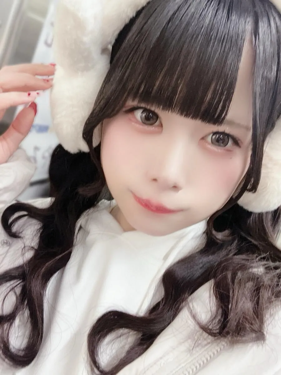 凸守ぽめ＠みけねこカフェ秋葉原 2nd@pomemikecat