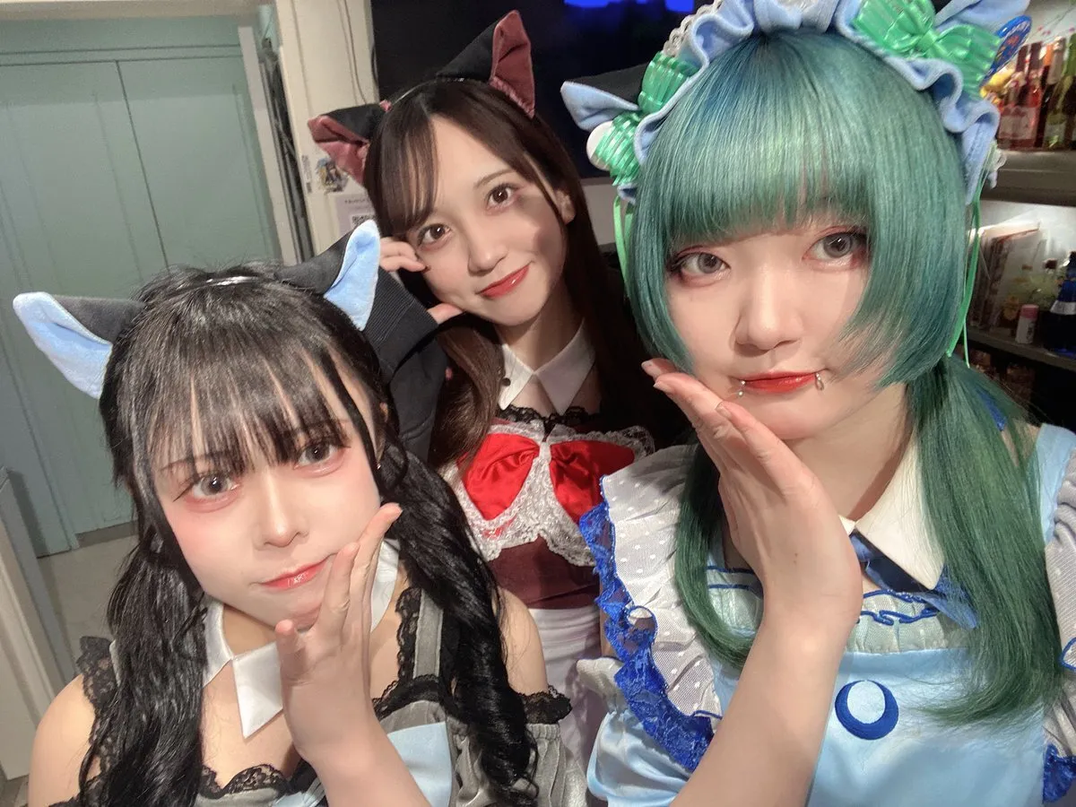 🌕Emily with Paper moon🌕【コンカフェ】新人キャスト募集中🐱@emily_papermoon