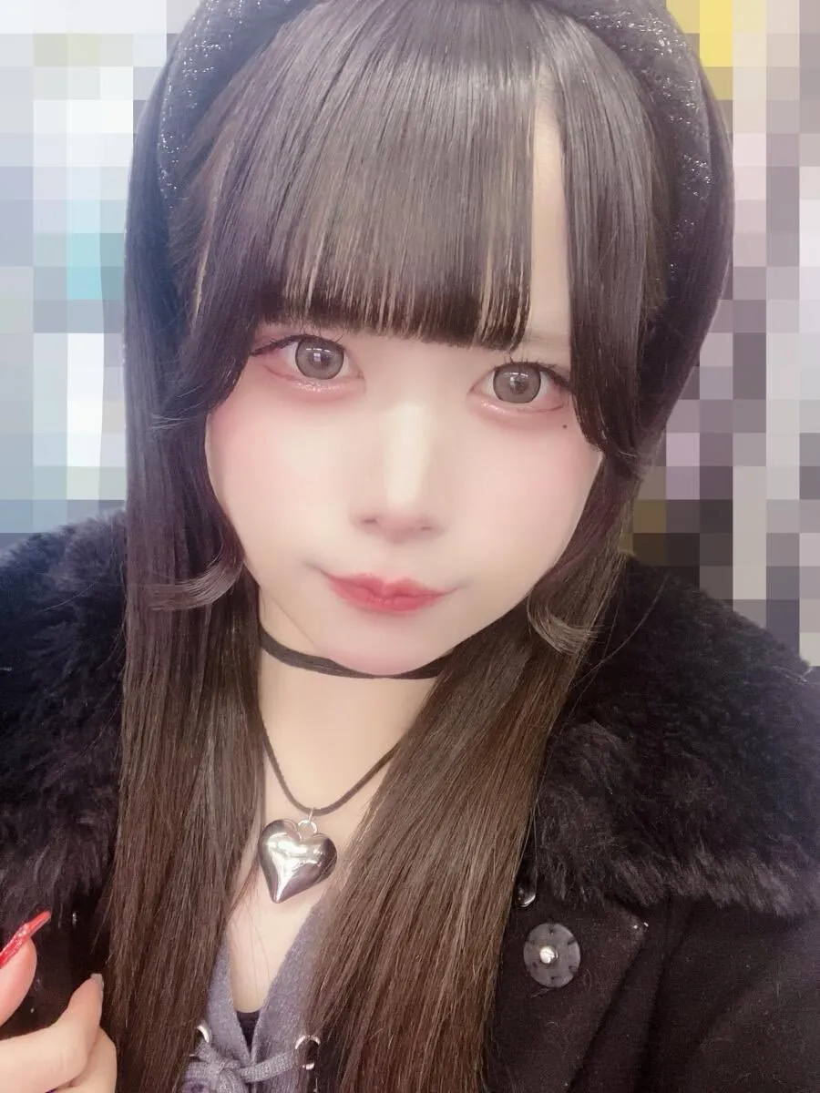 凸守ぽめ＠みけねこカフェ秋葉原 2nd@pomemikecat