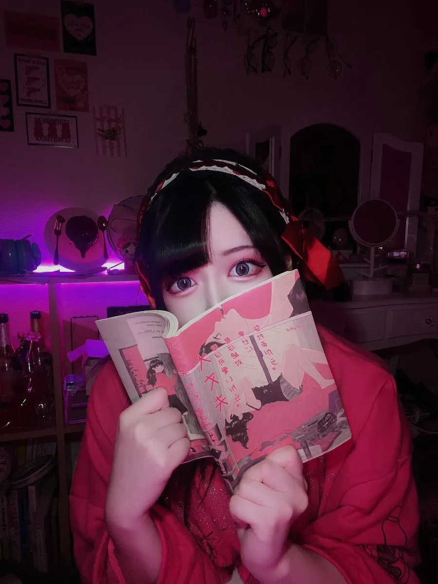 ぅゅ@あにぽり大阪 ミナミのシーシャコンカフェ@anipori_uyu