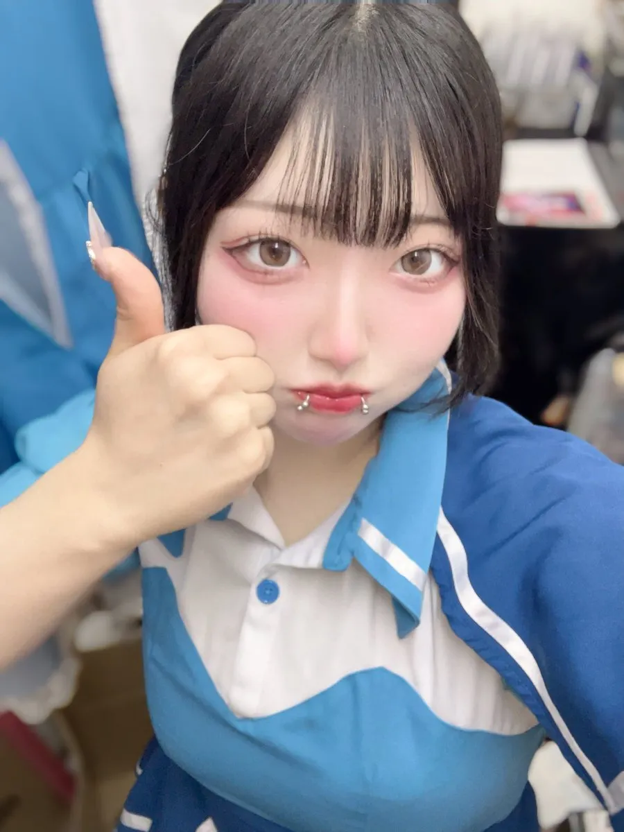 シイナ@アニソンバーX@shiina_anison