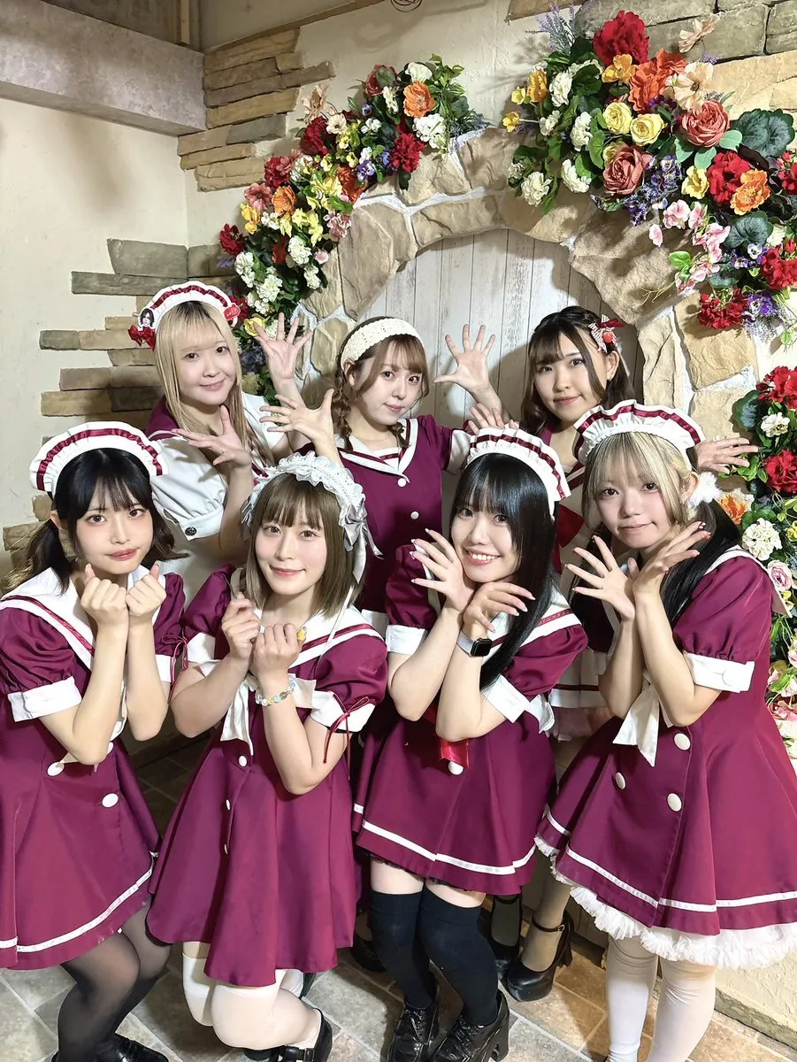 メイドカフェ 女神の中庭@MegamiTwit