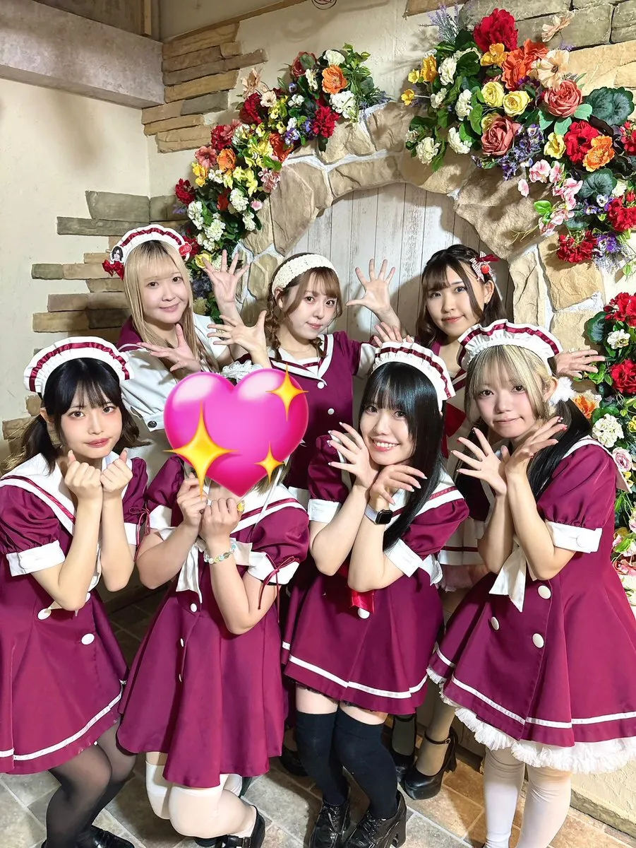 メイドカフェ 女神の中庭@MegamiTwit