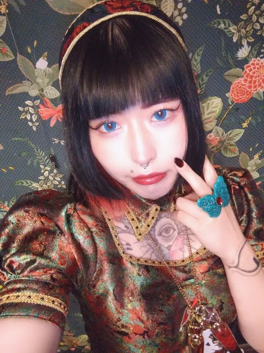 ロマンチックカフェ＆バー ざくろ🦋新宿🦋歌舞伎町🦋コンカフェ@zakuro_roman