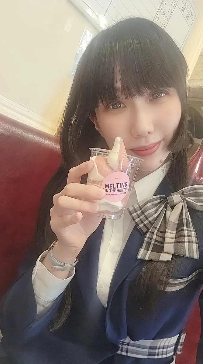 西川真菜@MANA8style