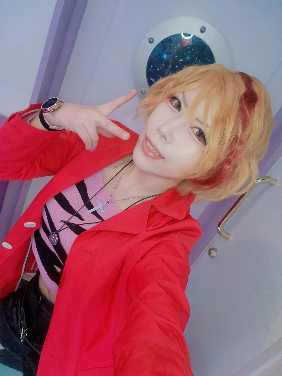 しの（ぴっぴのちゃん🧣）長身むきむき髭おぢさん@polon_shino