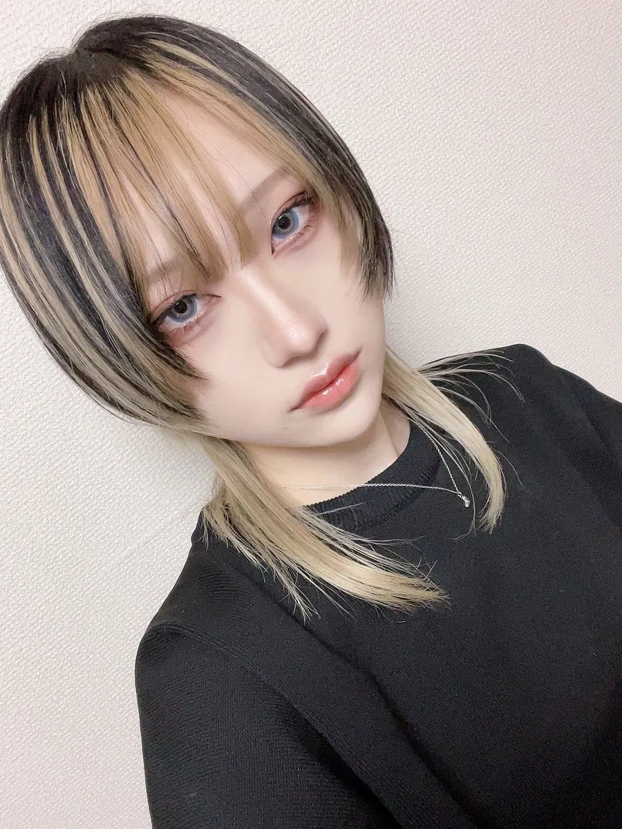 夜見（よみ）🌙e→mit@yomi_devichan