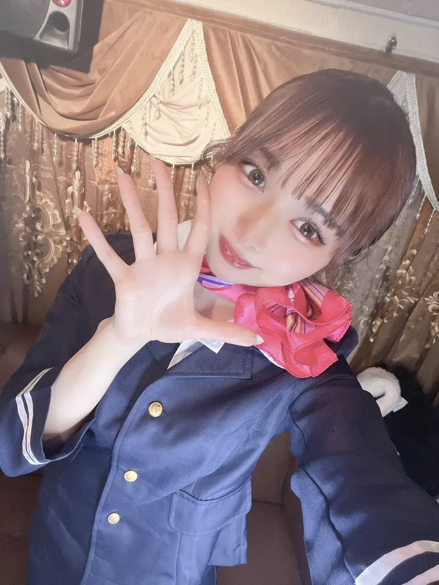 かれんちゃん@_karengrimoru_