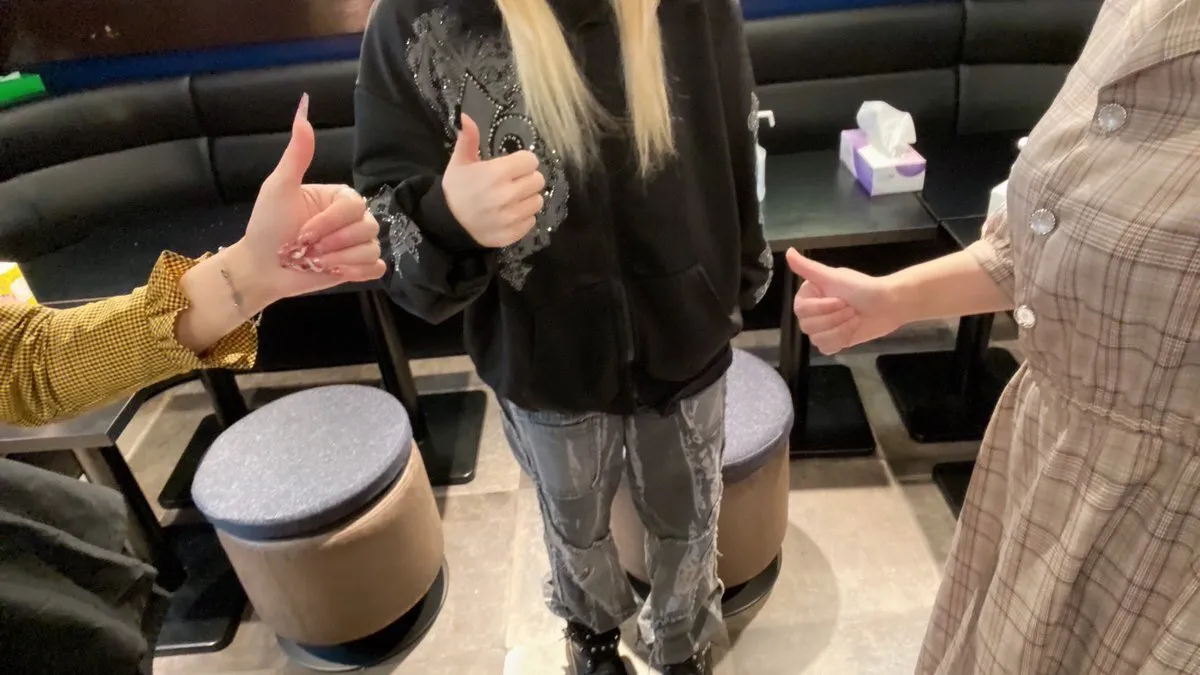 アニソンカラオケバーレイヤーズ@池袋@layers_saki