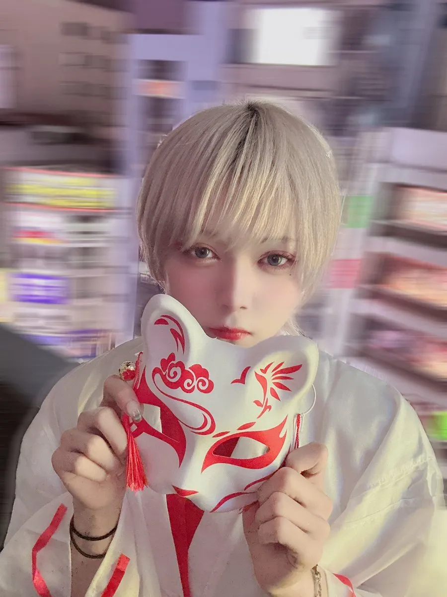 フブキ【WHITE⚜️KINGDOM】@WHITE_Fubuki21