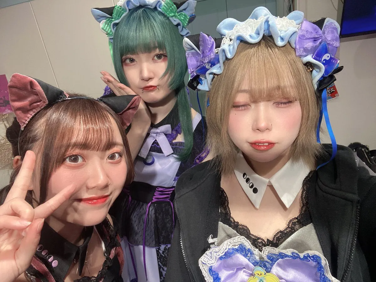 🌕Emily with Paper moon🌕【コンカフェ】新人キャスト募集中🐱@emily_papermoon