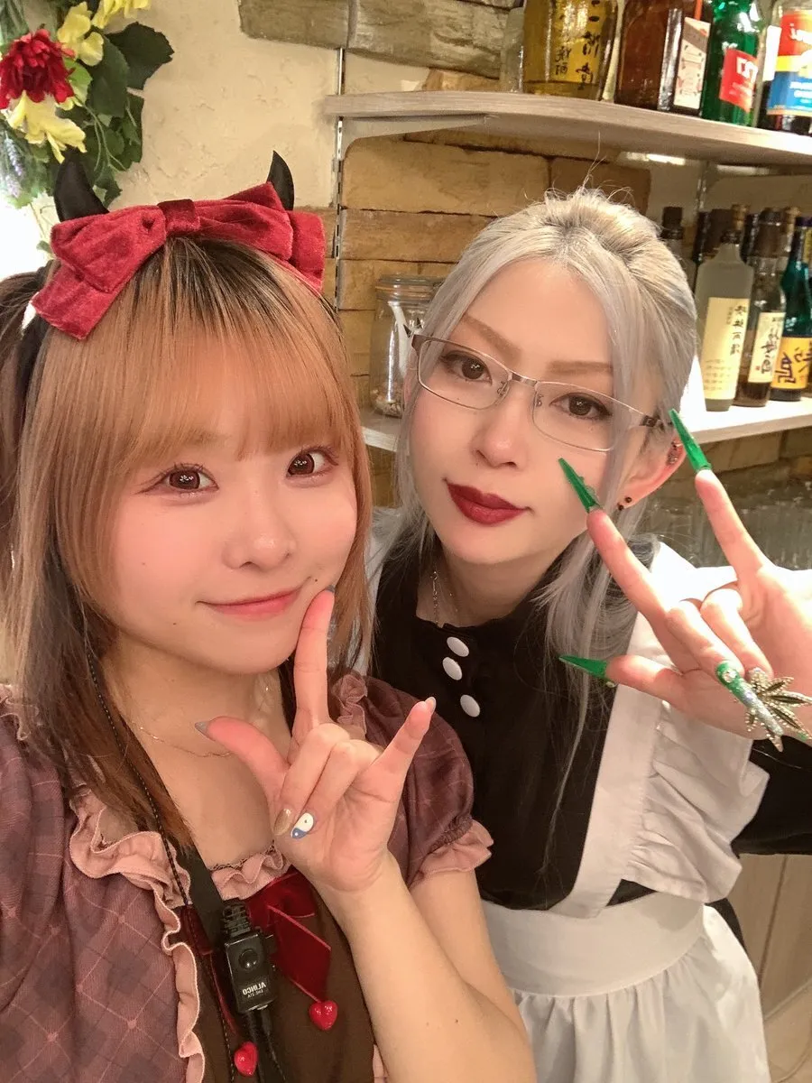 クイーンズコート ~女神の中庭~｜秋葉原メイドカフェ@MegamiTwit