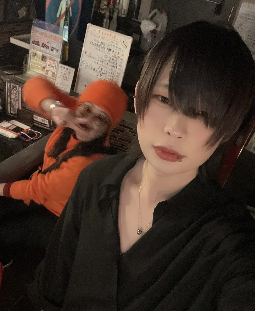 上下左右田門@ニコバー福岡天神店Mixコンカフェ@uesita_damon