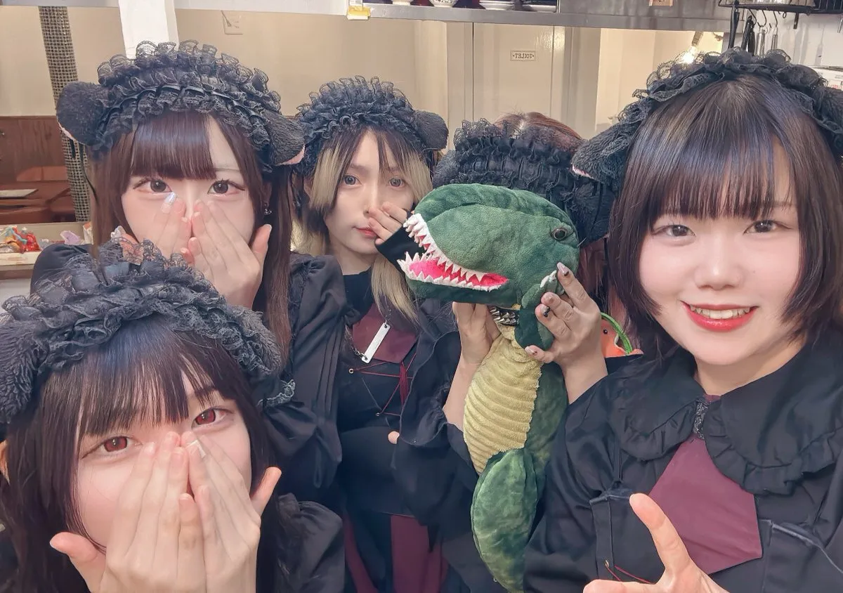 廃墟のエヴァレット大須店RabenSchwarzRitter@Schwarz_evarett