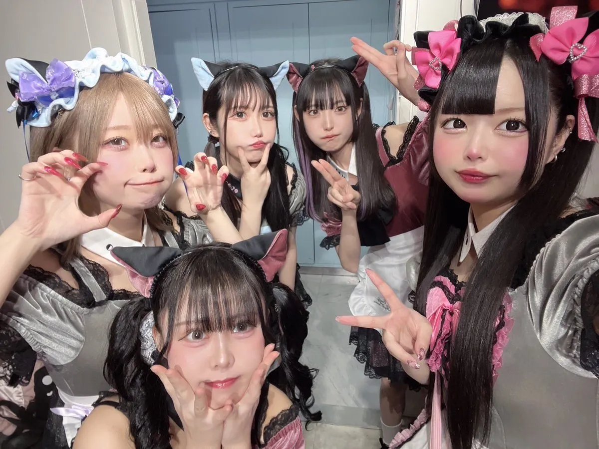 🌕Emily with Paper moon🌕【コンカフェ】新人キャスト募集中🐱@emily_papermoon