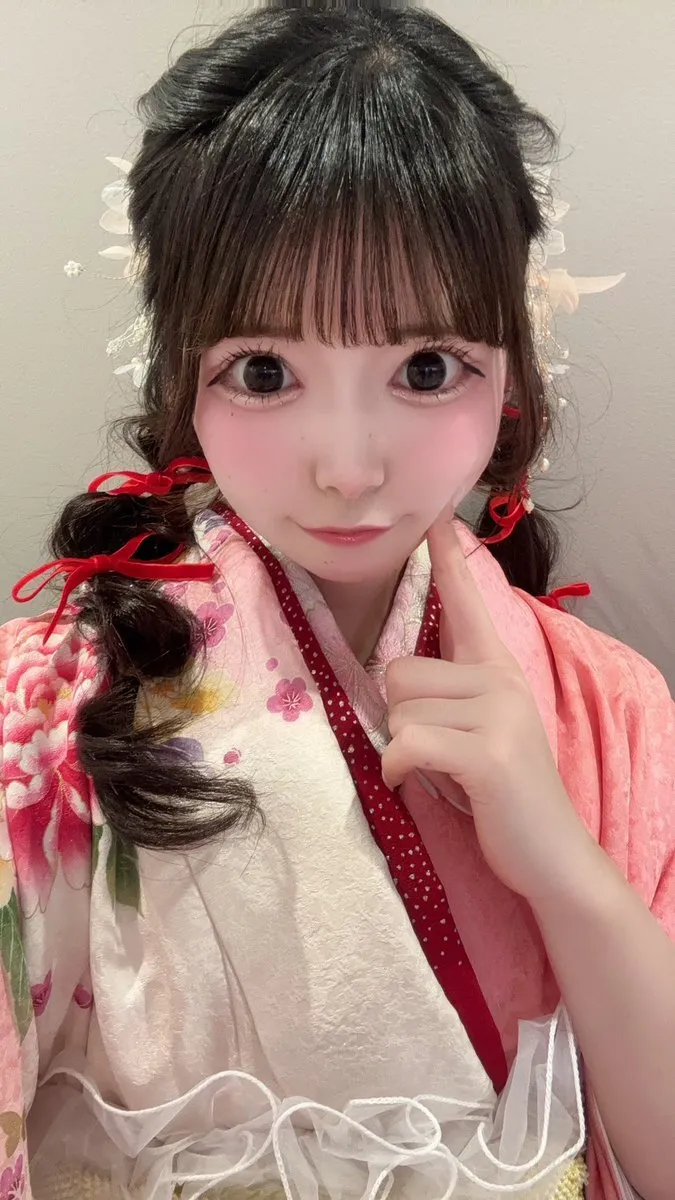 なの㌠@chloe1_nano