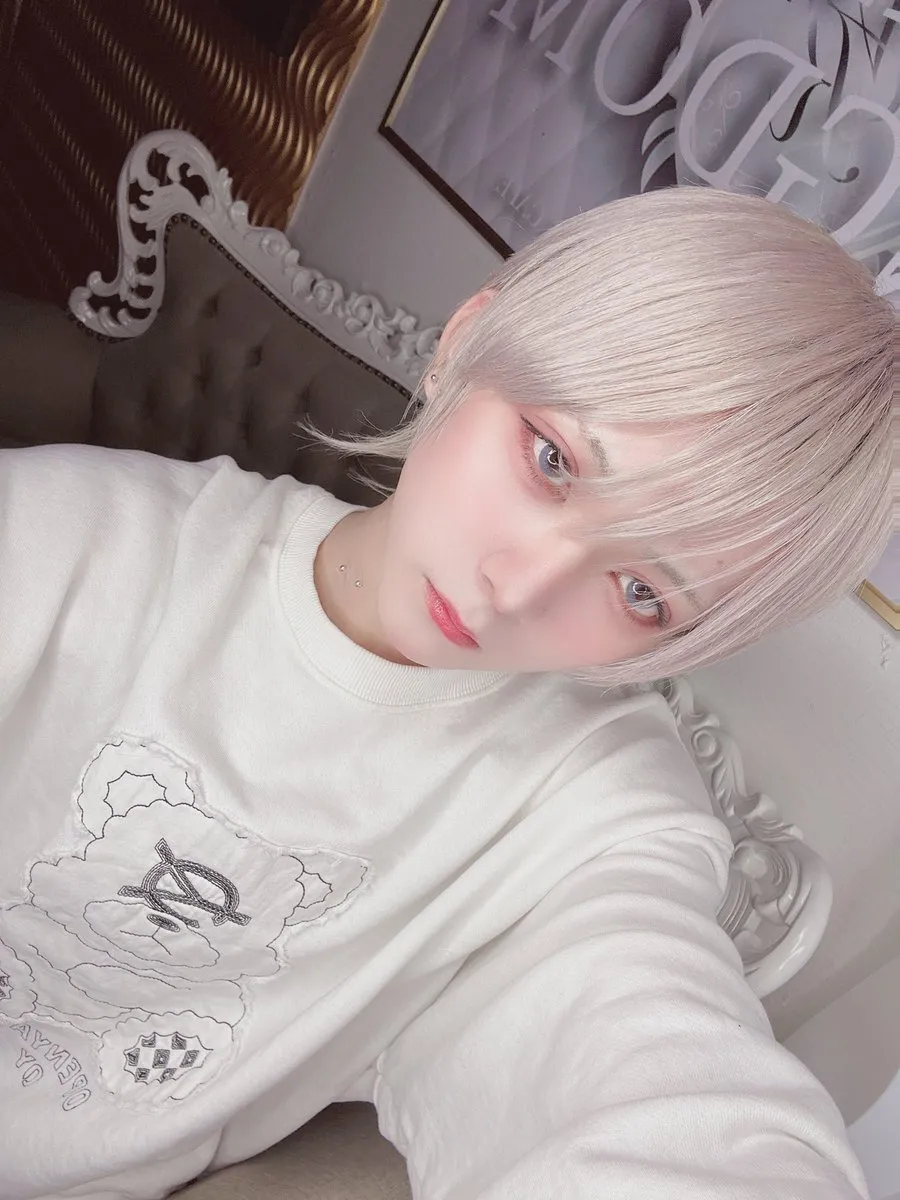 フブキ【WHITE⚜️KINGDOM】@WHITE_Fubuki21