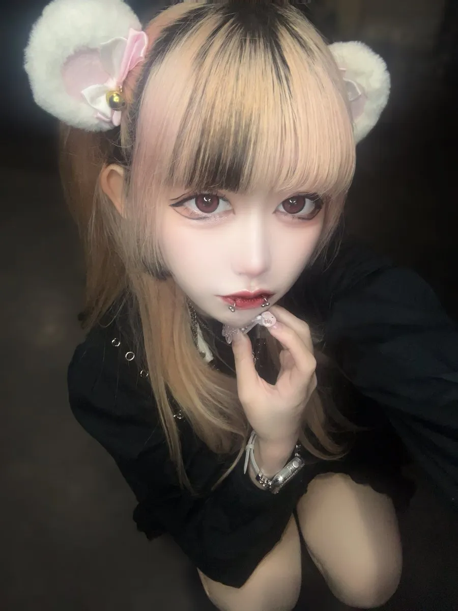 鯖 (さば) @𝕲𝖔𝖙𝖍𝖎𝖈@lvx_4v