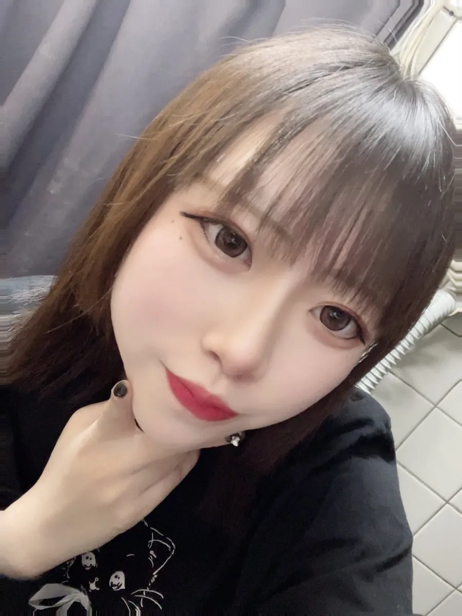 こはく【桃猫堂秋葉原コンカフェ】@momoneko_kohaku