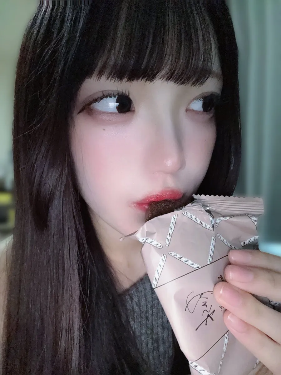 ゆい𖤐·̩͙@ecrin_yui