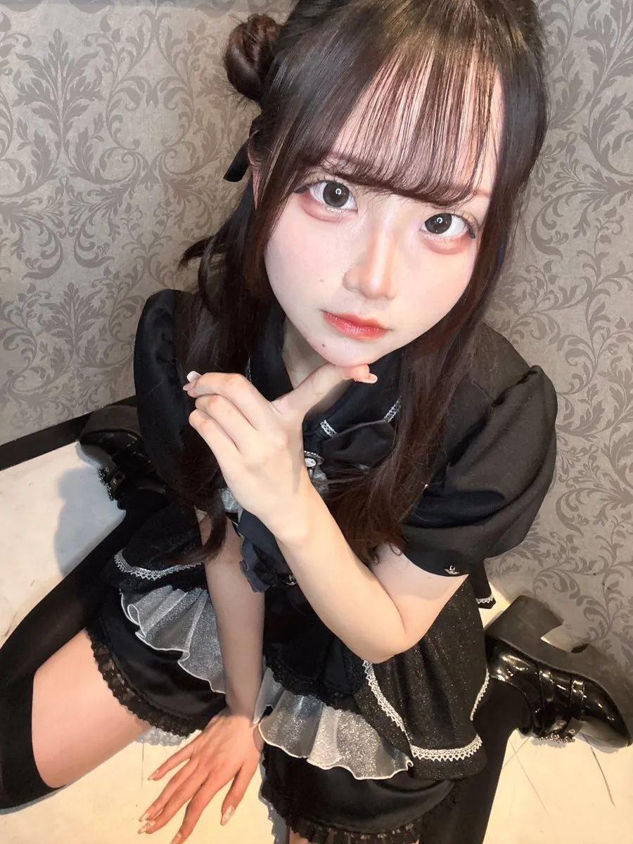 ゆらく@yura9_melanlily