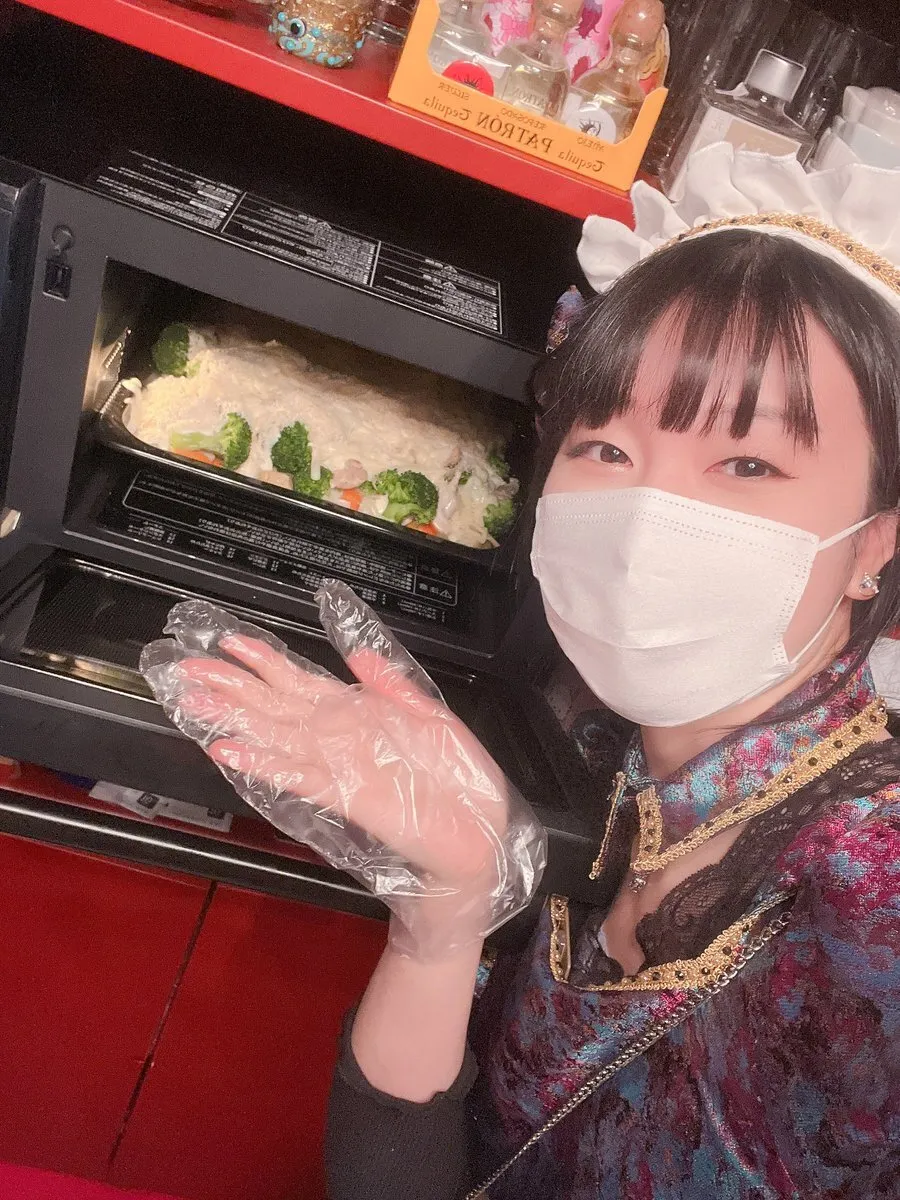 ロマンチックカフェ＆バー ざくろ🦋新宿🦋歌舞伎町🦋コンカフェ@zakuro_roman