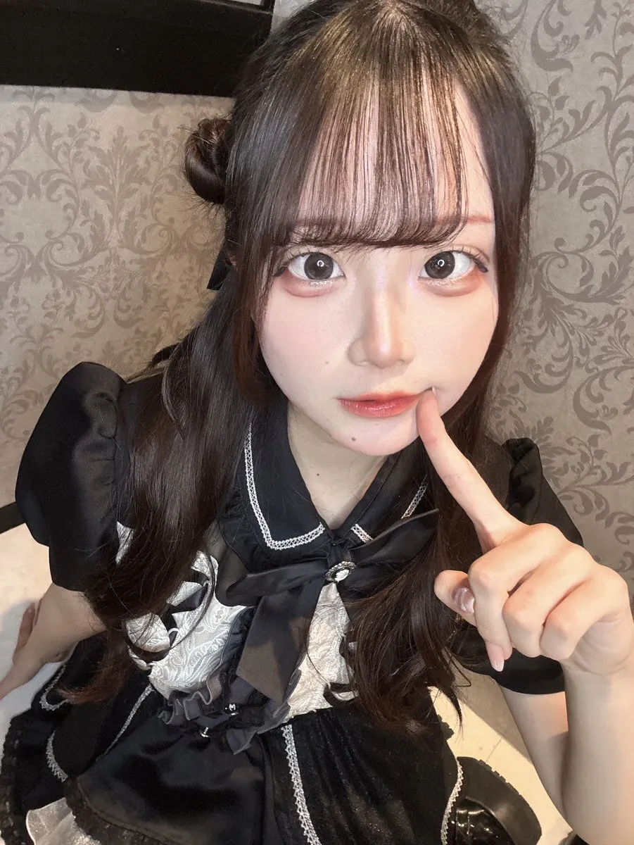 ゆらく@yura9_melanlily