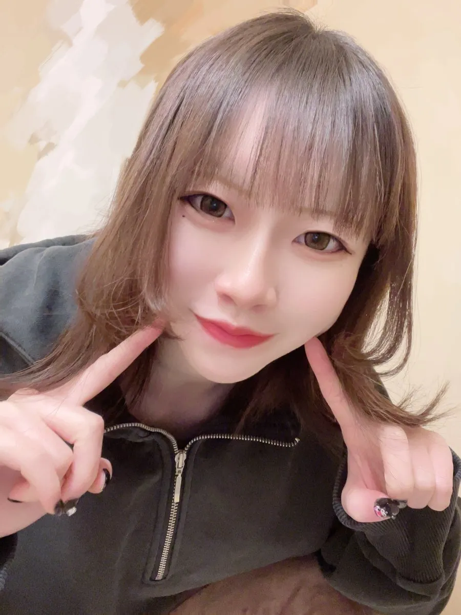 こはく【桃猫堂秋葉原コンカフェ】@momoneko_kohaku