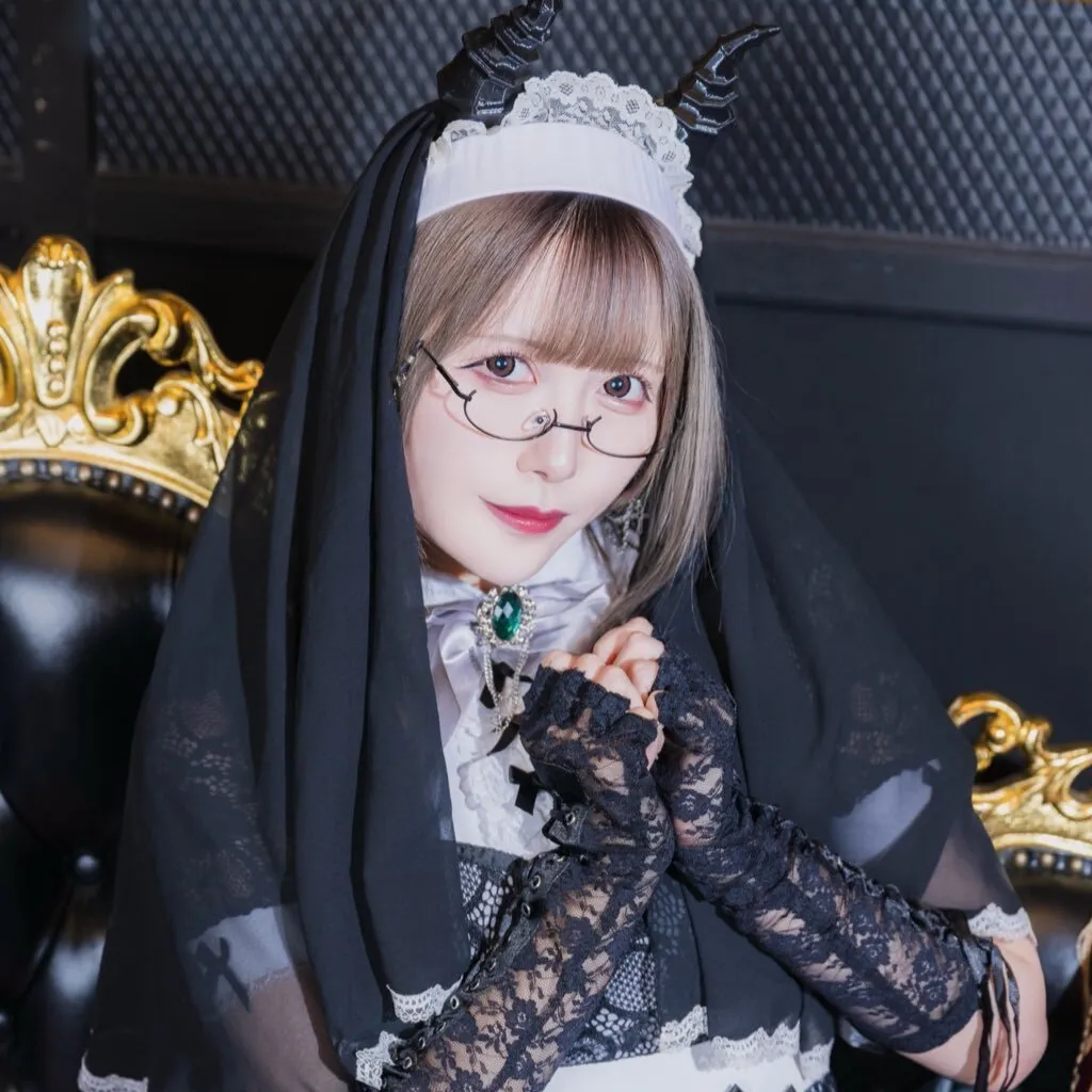 LunaticBleis⛪️大久保 ✙_𝐂𝐚𝐟𝐞 ＆ 𝐛𝐚𝐫_✙@Luna_okub0